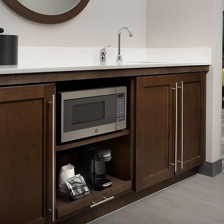 Hampton Inn & Suites Charlotte Airport Lake Pointe Luaran gambar
