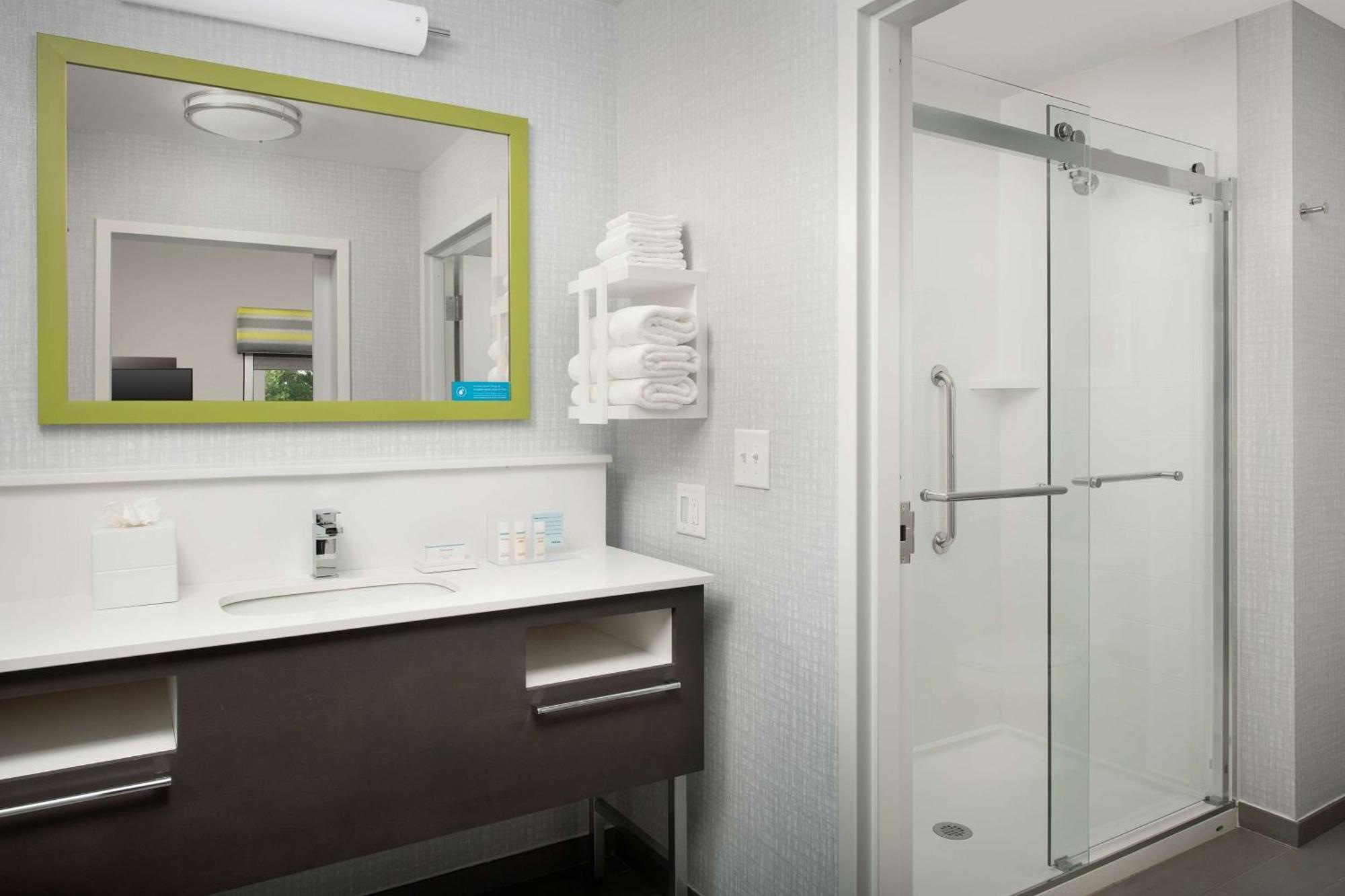 Hampton Inn & Suites Charlotte Airport Lake Pointe Luaran gambar